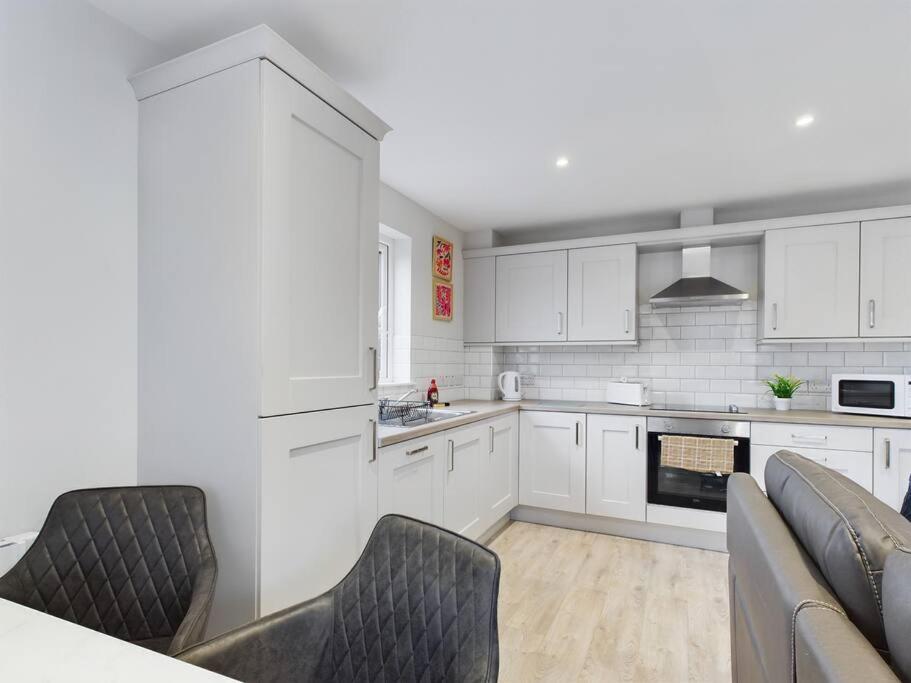 בלפסט Contemporary 2-Bedroom Apartment מראה חיצוני תמונה